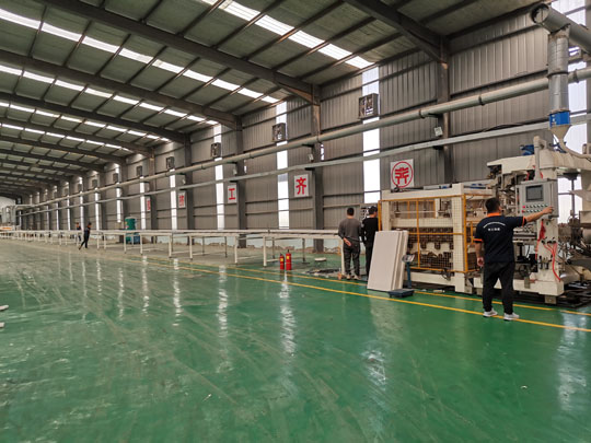 焦作復(fù)合巖棉板的優(yōu)點(diǎn)和缺點(diǎn)介紹